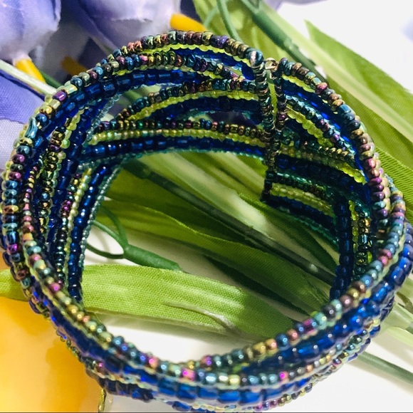 🌺sparkle seedbead Memory Wire cuff Bracelet - Picture 5 of 10